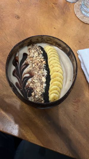 Bowl smoothie banane  at Sundays  in Phnom Penh