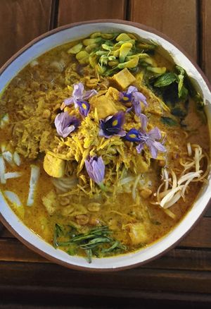 Nom banh chok samlor namya at Sundays  in Phnom Penh