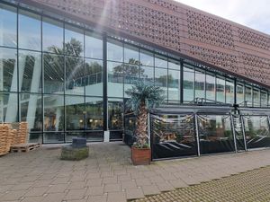 Seen from outside (its inside the shopping mall) at Det grønne køkken in Vejle