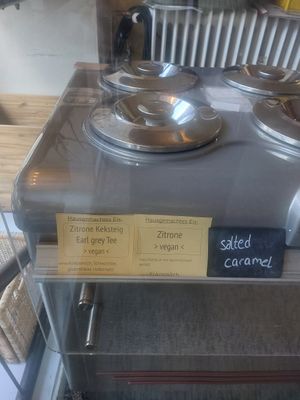 Home made ice cream flavours at Frau Friedrich in Marburg