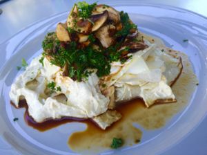 Zucchini fettuccini with marinated mushrooms and cashew Alfredo sauce at Greens and Vines in Honolulu