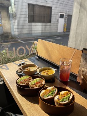   at Gosranhi Bread/Book in Daegu