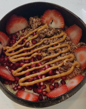 Green bowl at Organic Coco Bowls  in Muscat