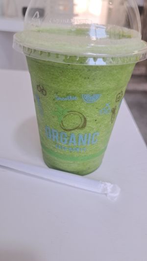 Green detox at Organic Coco Bowls  in Muscat