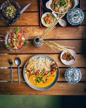 khao soy rice sets at POHSOP in Chiang Mai