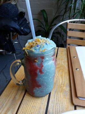 Blue majik smoothie at Earth to Table in Bondi Junction