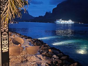  at Le Cook's Restaurant in Moorea