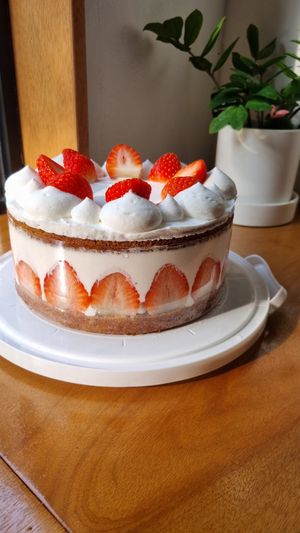 Cake orders are possible too at Nono Shop & Cafe Seoul in Seoul