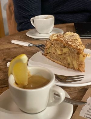 Yum cake  at Nono Shop & Cafe Seoul in Seoul