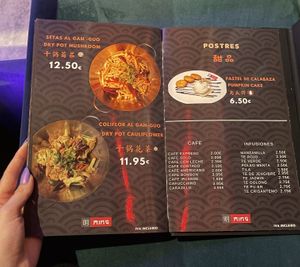 Dry pot cauliflower delicious get this! Unsure if the dry pot mushroom is vegan   at Ming Chinese in Sevilla