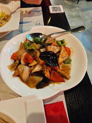 Tofu en salsa con verduras at Ming Chinese in Sevilla