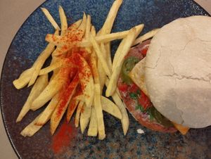 Hamburguesa Pancho Villa at La Huella Vegana - Sandoval  in Madrid