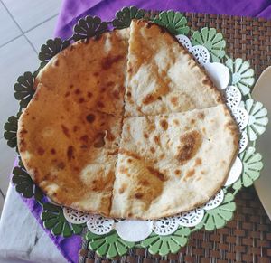 Tandoori Roti at Qnara Indian Food in Sidemen