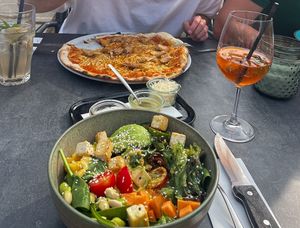 Sorella Bowl & vegane Pizza 🌱   at Purino in Krefeld