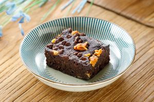 🍫 Double Chocolate Walnut Brownie
Rich, fudgy, vegan treat with dark chocolate, walnuts, and sea salt at TREEHOUSE - Causeway Bay in Hong Kong Island