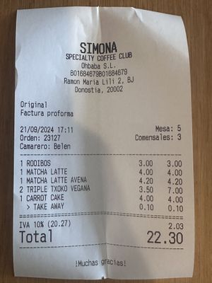 Ticket con precios   at Simona Specialty Coffee Club in San Sebastian