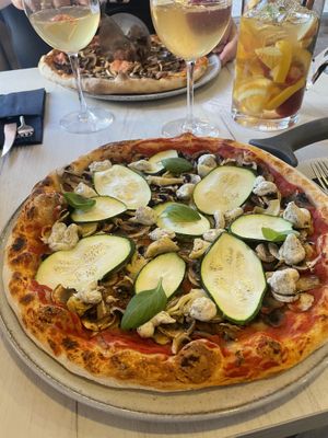 Pizza Vegan  at Bella Pizzeria in Portimao