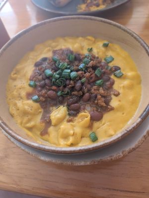Mac & cheese with bean chili at Nanita in Oaxaca