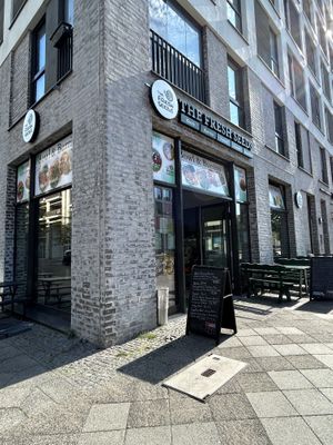 Outside of the restaurant (View from Heidestraße), seating outside available    at The Fresh Seeds - Heidestraße in Berlin