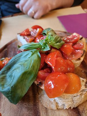 Bruschette at L'Angolo PizzOsteria in Vimodrone