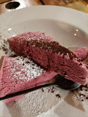 Semifreddo frutti di bosco at L'Angolo PizzOsteria in Vimodrone