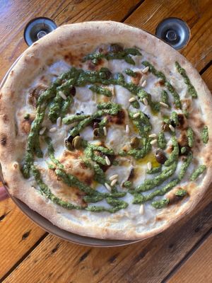 Pesto di basilico vegan, taggiasche, pinoli, peperoncino at L'Angolo PizzOsteria in Vimodrone
