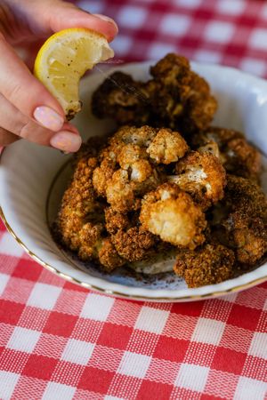 Fried cauliflower with spices is one of our guests' favorite thing! We agree with them ;) at Suwayda Streetfood in Krakow