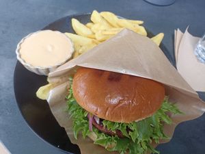 "Blue cheese" burger at Nihe in Tallinn