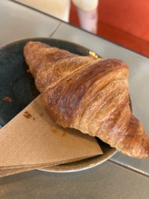 Plain croissantt  at Nihe in Tallinn