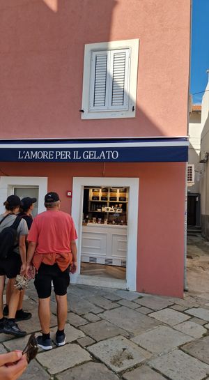  at aRoma Gelato in Cres