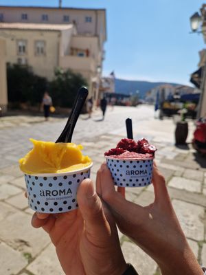 Mango and Forest Fruits at aRoma Gelato in Cres