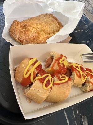  at Early Bites in Athens