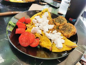 The nomlette with vegan feta at Early Bites in Athens