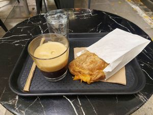  at Early Bites in Athens