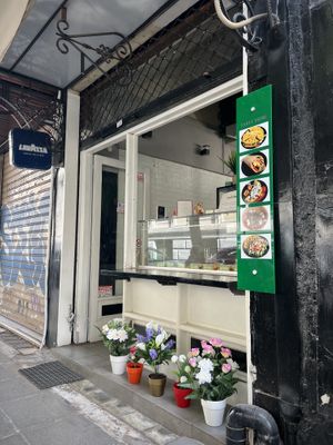 Storefrontt  at Early Bites in Athens