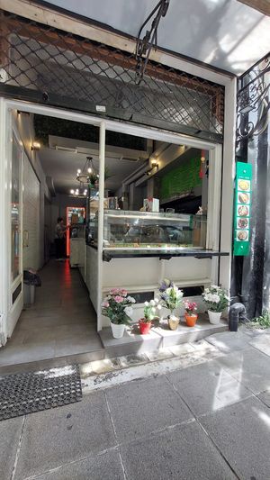  at Early Bites in Athens