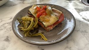 Brot und Gemüse  at Brasserie Número Ocho in Mallorca