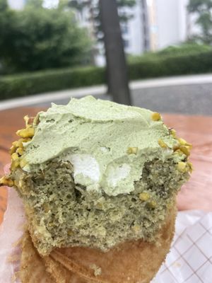 Pistachio Cupcake: Would not recommend! Pistachio cream was good, the cream filling just like whipped cream unfortunately tasteless. Base tasteless - not really pistachio. ㅠㅠ  at Mealans - 밀랑스 in Seoul