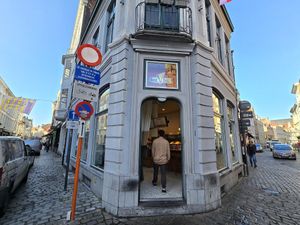 Entrance at 't Brugsch Friethuys in Bruges