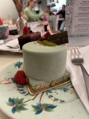 Pistazien   at Isabella Glutenfreie Pâtisserie - Eduard-Breuninger-Straße in Stuttgart
