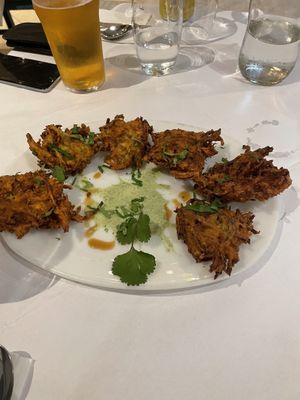 Frittierte Zwiebeln  at Indo Mexicano in Bugibba