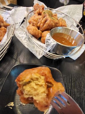  at Vampire's Chicken in Seoul