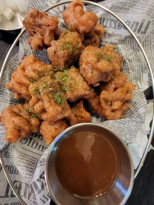  at Vampire's Chicken in Seoul