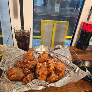  at Vampire's Chicken in Seoul