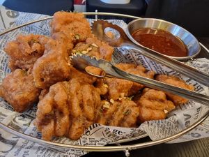  at Vampire's Chicken in Seoul