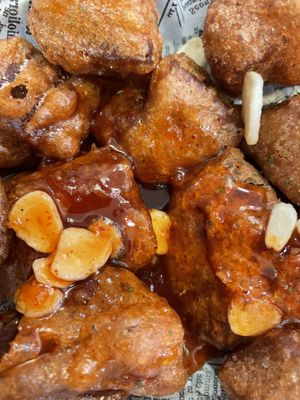 Seasoned Spicy chicken   at Vampire's Chicken in Seoul