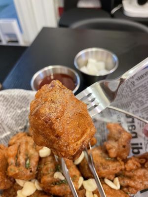   at Vampire's Chicken in Seoul