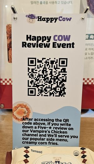 This is how they get 5 Star reviews at Vampire's Chicken in Seoul