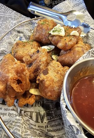 this was good for first 4-5 pieces at Vampire's Chicken in Seoul