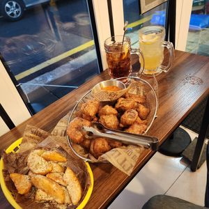 Fully Vegan meal at Vampire's Chicken in Seoul